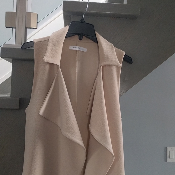 Beautiful cape by Seven Sisters ❤️ light - Picture 5 of 12